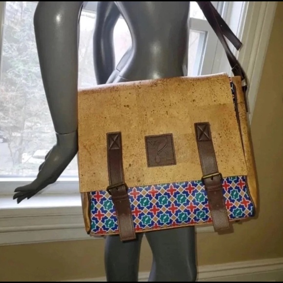 Cork messenger bag by Young Living Essential Oils - Picture 1 of 3